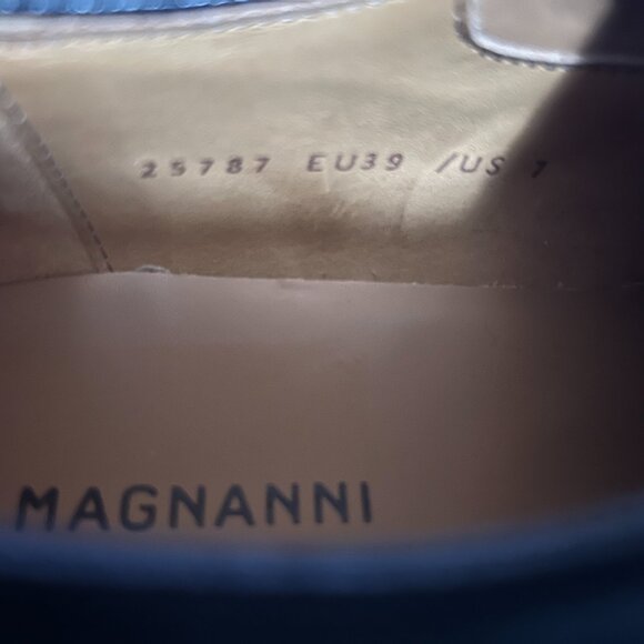 Magnanni Black Leather Wingtip Oxford sz 7 EU 39 Style 25787 main image 7